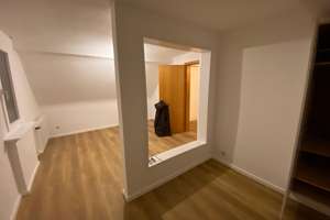 Etagenwohnung  mit Einbauküche in sehr ruhiger Lage – Kaarster Weg 18, 40547 Lörick, Düsseldorf – Vorschaubild 4