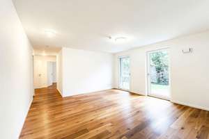 Einziehen und wohlfühlen! Hochwertige 4-Zimmer-Wohnung mit viel Sonne! – Die vollständige Adresse der Immobilie erhältst du vom Anbieter., 22143 Rahlstedt, Hamburg – Vorschaubild 2
