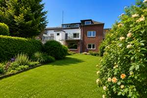 • Charmantes Stadthaus mit Altbauflair, Garten, & flexibler Nutzung als Ein-/Zweifamilienhaus... – Die vollständige Adresse der Immobilie erhältst du vom Anbieter., 41747 Viersen – Vorschaubild 1