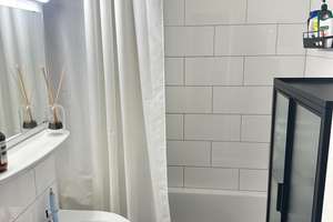 Wunderschöne 2-Zimmer Wohnung im 7. OG mit Balkon in Schwabing – Leopoldstrasse 206, 80804 Neufreimann, München – Vorschaubild 5