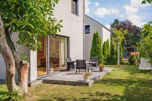 Modern-Living Einfamilienhaus mit gehobenem Wohnkomfort in Bestlage Buckow