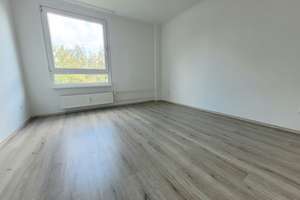 Frisch renovierte 3-Zimmer-Wohnung mit Balkon und Aufzug! – Philosophenweg 4, 45279 Freisenbruch, Essen – Vorschaubild 12
