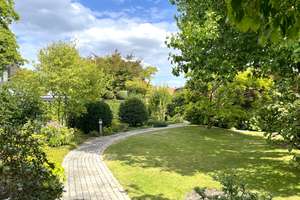 Familienidyll mit viel Platz: Architektenhaus mit Einliegerwohnung und sonnigem Garten – Heymesstr. 10, 30539 Bemerode, Hannover – Vorschaubild 4