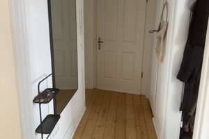 Helle 3-Zimmer Altbau-Wohnung im 3. OG mit Balkon in Mainz-Neustadt – Die vollständige Adresse der Immobilie erhältst du vom Anbieter., 55118 Neustadt, Mainz – Vorschaubild 2