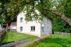 Gemütliches Wohnhaus mit Garage in ruhiger Lage von Schlicht an der Vils - renovierungsbedürftig – Amberg-Sulzbach (Kreis) – Vorschaubild 2