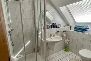 Außergewöhnliche Maisonette-Wohnung mit ruhigem Sonnenbalkon – Immenweg 17, 51371 Rheindorf, Leverkusen – Vorschaubild 12