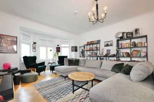 GROSSZÜGIGE ALTBAUWOHNUNG MIT AUFZUG - MIT BALKON & PARKETT - NÄHE OSTBAHNHOF & SPREE – Andreasstr. 64, 10243 Friedrichshain, Berlin – Vorschaubild 7