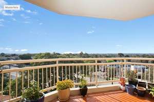 Provi frei 4 Zimmer - Wohnung mit Dachterrasse