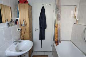 Möbelierte Wohnung 2 Zimmer, Küche, Bad,  renovierte vollmöblierte 56 m2 Wohnung  mit Balkon – Innere Uferstraße 5a, 86153 Rechts der Wertach, Augsburg – Vorschaubild 12