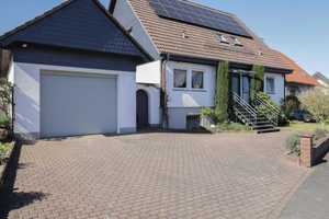 Naturnah wohnen, flexibel nutzen: Großzügiges EFH mit Gartenidylle und Potenzial in Grebenhain – Vogelsbergkreis – Vorschaubild 1