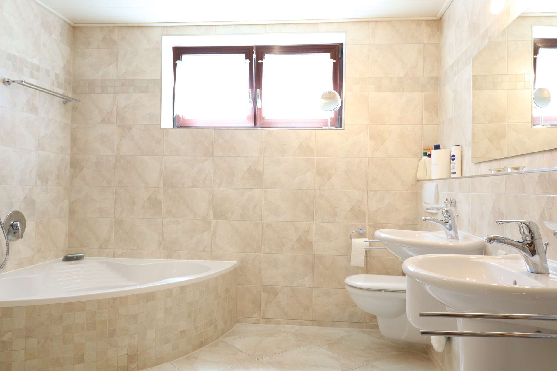 Immobilie in Rheinau - Ruhig gelegenes Mehrgenerationenhaus mit Garten und Vermietungsmöglichkeit - Bild 4