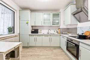 Vermietete, großzügige 4-Zimmer-Wohnung mit Balkon und Loggia – Die vollständige Adresse der Immobilie erhältst du vom Anbieter., 22525 Stellingen, Hamburg – Vorschaubild 3
