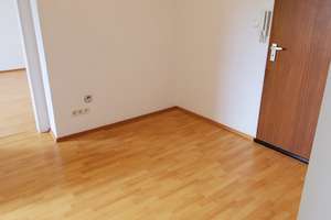 Schöne sanierte 1,5-Zi-Wohnung in der Mitte von Wiesbaden – Kaiser-Friedrich-Ring 72, 65185 Mitte, Wiesbaden – Vorschaubild 4