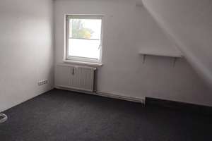 Raum für Familienleben – Reiheneckhaus mit fünf Schlafzimmern und Terrasse – 38259 Salzgitter-Bad, Salzgitter – Vorschaubild 8