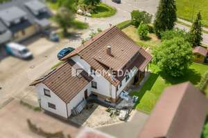 Freistehendes Einfamilienhaus mit Einliegerwohnung auf großem Grundstück – Die vollständige Adresse der Immobilie erhältst du vom Anbieter., 72531 Hohenstein – Vorschaubild 4