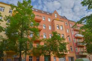 RUHIGE ALTBAUWOHNUNG IM BELIEBTEN SIMON-DACH-KIEZ | IM GARTENHAUS 4.OG OHNE AUFZUG |PROVISIONSFREI | – Libauer Str. 6, 10245 Friedrichshain, Berlin – Vorschaubild 11
