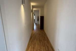 Viel Platz für Ihren Alltag: 4-Zimmer-Wohnung in Koblenz-Niederberg – Die vollständige Adresse der Immobilie erhältst du vom Anbieter., 56077 Niederberg, Koblenz – Vorschaubild 3