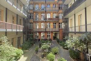 Stilvolle 3-Zimmer-Altbauwohnung mit zwei Balkonen an der Warschauerstr. – Die vollständige Adresse der Immobilie erhältst du vom Anbieter., 10243 Friedrichshain, Berlin – Vorschaubild 14