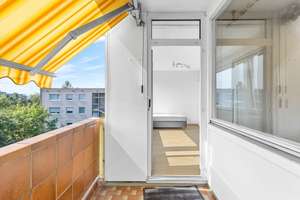 Großzügige 5-Zimmer-Wohnung mit Balkon, Garage – 93057 Reinhausen, Regensburg – Vorschaubild 8