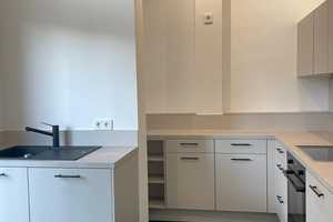 ✨Großzügig und schick: Ihre neue Traumwohnung✨ – Stuttgart – Vorschaubild 4