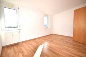 Charmante 3-Zimmer-Maisonettewohnung mit Terrasse und großzügiger Raumhöhe – Stuttgart – Vorschaubild 7