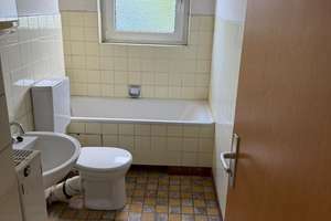 Geräumige 3-Zimmer Wohnung in Gießen für Selbstrenovierer! – Menzelstraße 16, 35396 Gießen-Nord, Gießen – Vorschaubild 7