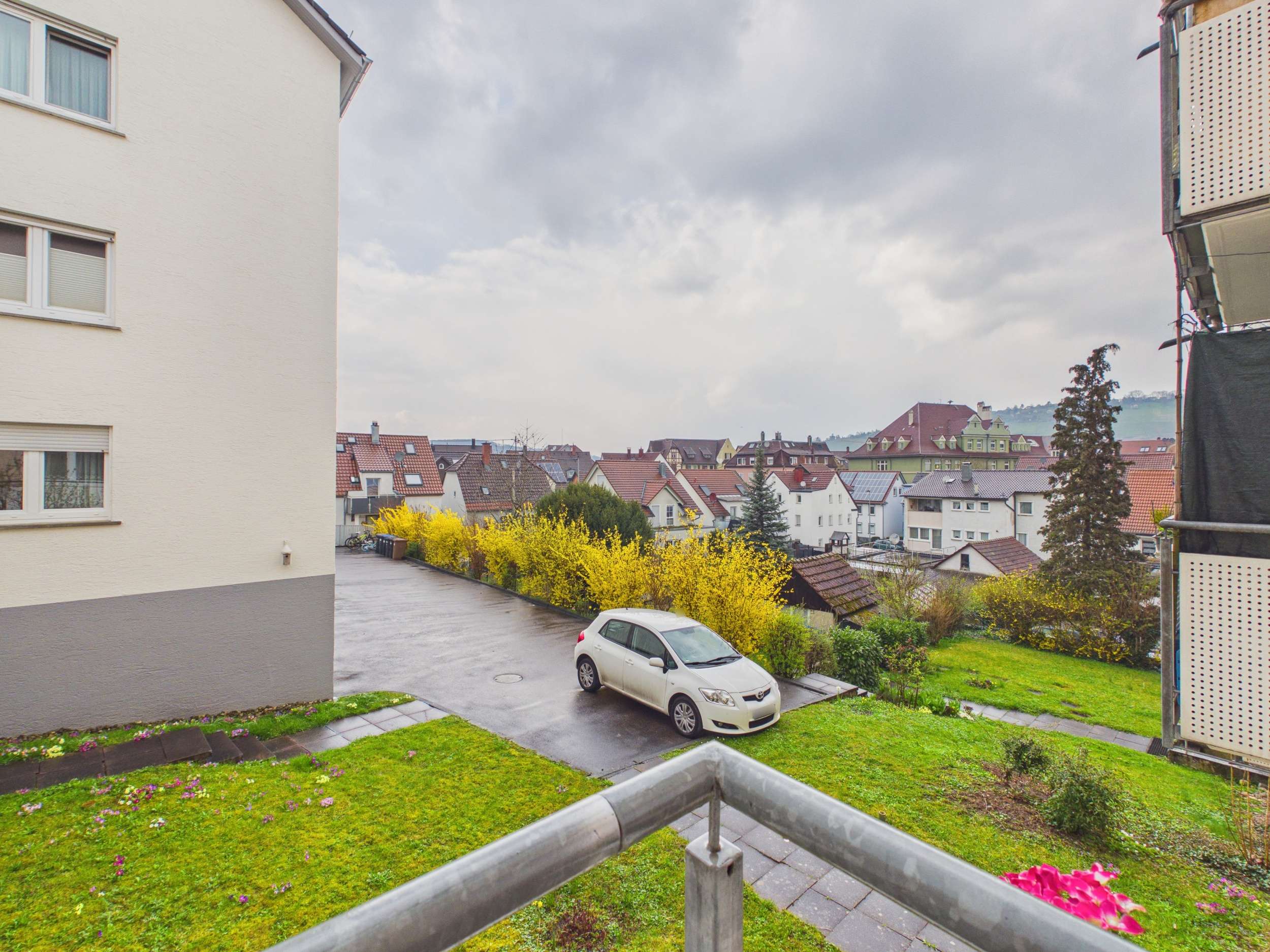 Charmante, renovierungsbedürftige Erdgeschosswohnung in Esslingen - Ideal für Kapitalanleger und WG, Esslingen Kreis – Bild 4