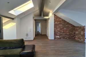 Exklusive 3,5-Zimmer-Dachgeschosswohnung mit Loggia, EBK und Stellplatz in Stuttgart – Werastraße 135, 70190 Stöckach, Stuttgart – Vorschaubild 3