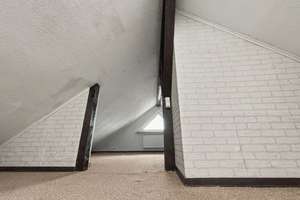 Helle 3-Zimmer-Dachgeschosswohnung mit Garage, Balkon und zusätzlichem Spitzboden  in Osterode – Die vollständige Adresse der Immobilie erhältst du vom Anbieter., 37520 Osterode am Harz – Vorschaubild 8