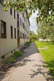 Sonnige 3-R-Wohnung mit direktem Blick zum Wald in Frohburg