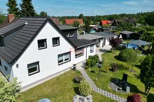 Doppelhaushälfte mit gepflegtem Garten und Pool am Landschaftsschutzgebiet - familiär im Grünen lebe – Die vollständige Adresse der Immobilie erhältst du vom Anbieter., 13469 Lübars, Berlin – Vorschaubild 3