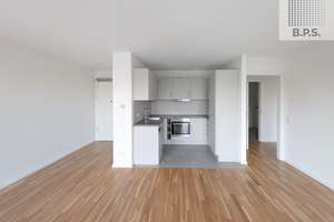 Helle 3 Zimmer Wohnung mit Balkon & Küche - New 3 bedroom Apartment  with Balcony & Kitchen – Rummelsburgerstrasse 106, 10319 Friedrichsfelde, Berlin – Vorschaubild 1
