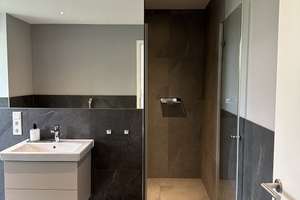 Exklusive, teilmöblierte und geräumige Neubau 3-Zimmer-Wohnung mit Balkon und EBK in Fürth – Herrnstraße 3, 90763 Nördliche Südstadt, Fürth – Vorschaubild 8
