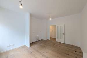 Perfekte Größe für Singles, Paare und Berufspendler | Kernsanierte 2-Zimmer-Wohnung im Grünen – 40239 Düsseltal, Düsseldorf – Vorschaubild 2