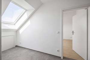 Sanierte 2-Zimmer-Dachgeschosswohnung - bezugsfrei ab Ende 2026 – Die vollständige Adresse der Immobilie erhältst du vom Anbieter., 81476 Forstenried, München – Vorschaubild 11