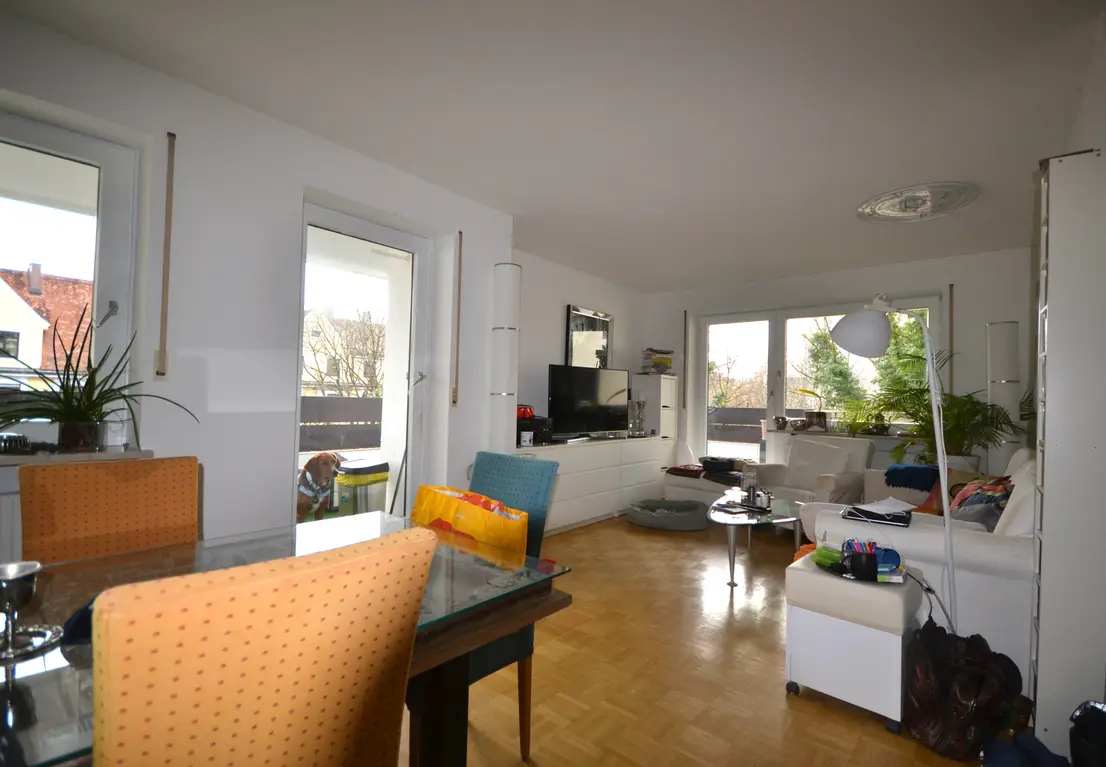 Schwabing - helle 3 Zimmer Wohnung mit großem Südwestbalkon — Foto 3