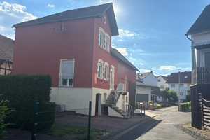 Kernsaniertes Einfamilienhaus mit Einliegerwohnung und Scheune in Wächtersbach – Am Rosengarten 35, 63607 Main-Kinzig-Kreis – Vorschaubild 1