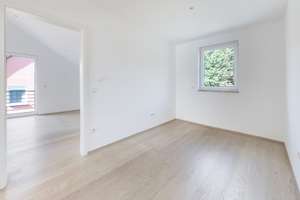 NEU: Neuwertige 3- bis 4-Zimmer-Penthouse-Wohnung mit sonniger Dachterrasse – 51381 Quettingen, Leverkusen – Vorschaubild 8