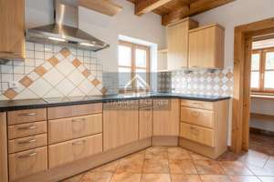 Außergewöhnliches Anwesen mit Einliegerwohnung und Baureserve – Unterdorf 7, 85567 Bruck – Vorschaubild 6