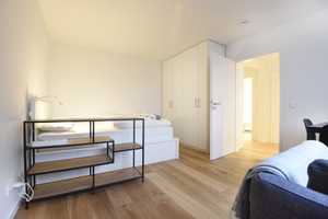 Voll ausgestattet, ideale Infrastruktur, ruhig // Fully equipped, ideal infrastructure, quiet – Jamnitzerstr. 13, 81543 München – Vorschaubild 2