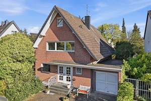 Ruhig & Zentral: Freistehendes Einfamilienhaus in guter Lage von Köln-Rodenkirchen zu verkaufen !