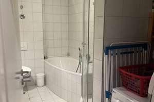Helle 3-Zimmer-Wohnung im 1. OG in Regensburg-Innenstadt – Die vollständige Adresse der Immobilie erhältst du vom Anbieter., 93047 Innenstadt, Regensburg – Vorschaubild 8