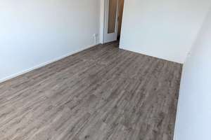 Gamigstraße 20 - helle 1,5 ZKB Wohnung im 15.OG -WBS- zu vermieten – Die vollständige Adresse der Immobilie erhältst du vom Anbieter., 1239 Prohlis-Nord, Dresden – Vorschaubild 4