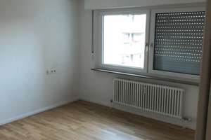 Stilvolle, gepflegte 3-Zimmer-Wohnung mit gehobener Innenausstattung mit Einbauküche in Stuttgart – Triebweg 121, 70469 Hohe Warte, Stuttgart – Vorschaubild 10