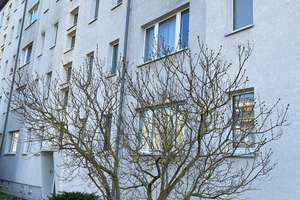 Helle 3-Zimmer-Wohnung im 3. OG mit Balkon in Leipzig-Großzschocher