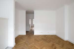 2-Zimmer-Wohnung in saniertem Altbau mit Einbauküche und Balkon zu vermieten! – Elisenstraße 31, 63741 Stadtmitte, Aschaffenburg – Vorschaubild 5