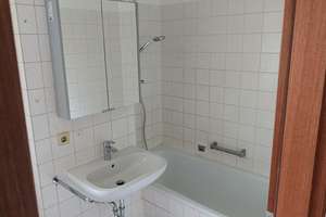 Großzügige 1-Zimmer-EG-Wohnung mit Terrasse und EBK in Stuttgart, S-Bahn 5 Minuten – Rosmarinweg 95, 70374 Sommerrain, Stuttgart – Vorschaubild 4