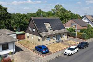 Stilvoll modernisiert 
mit viel Wohn- und Gartenfläche – Die vollständige Adresse der Immobilie erhältst du vom Anbieter., 41539 Dormagen – Vorschaubild 21