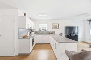 Helle, moderne 2-Zimmer-Wohnung mit Südbalkon und TG Stellplatz in guter Lage von Heilbronn – Die vollständige Adresse der Immobilie erhältst du vom Anbieter., 74080 Böckingen, Heilbronn – Vorschaubild 2
