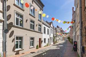 Ein Zuhause für die Familie – ausgezeichnet saniert in der Altstadt – Die vollständige Adresse der Immobilie erhältst du vom Anbieter., 23552 Innenstadt, Lübeck – Vorschaubild 1